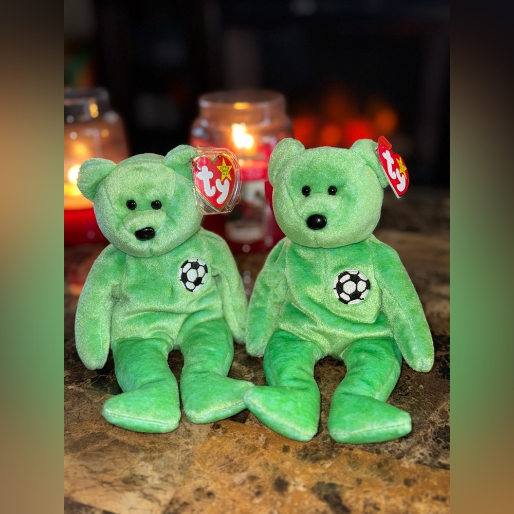 ⚽ Ty Beanie Baby “Kicks” Soccer Bear Plush Lot of 2